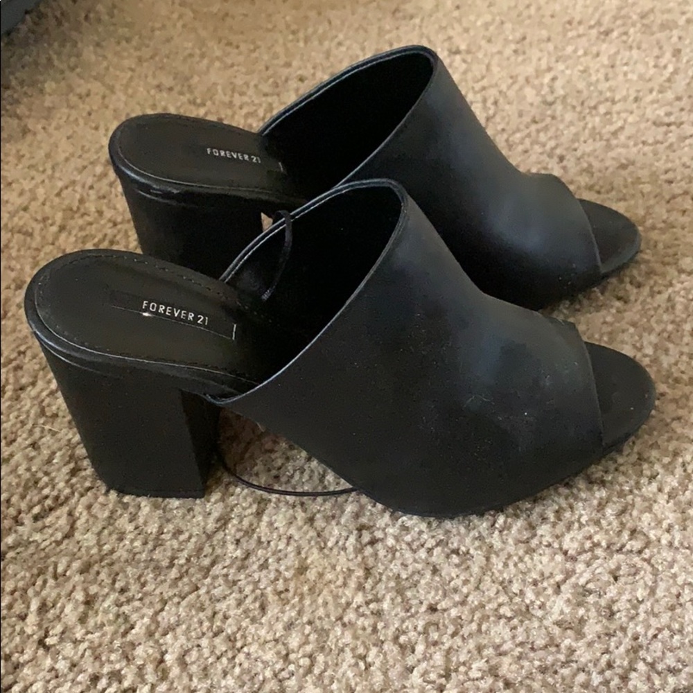 Forever 21 mules
